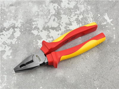 Kombinované izolované kleště VDE 200mm TVARDY