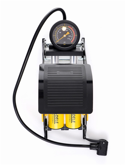 KD11824, Nožní pumpa s manometrem