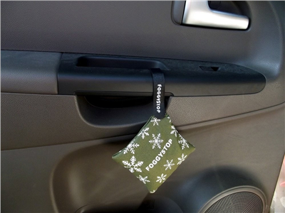 Odvlhčovač interiéru a skel FoggyStop PLUS