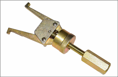 Stahovák ložisek převodovky Alfa Romeo a Fiat, dvouramenný