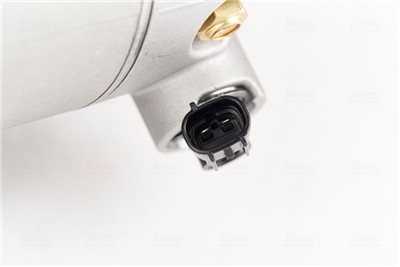 NISSENS 890215 Číslo výrobce: 351272381. EAN: 5707286403604.