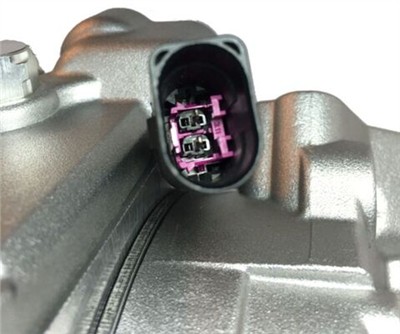 MAHLE ORIGINAL ACP 914 000S Číslo výrobce: 8FK 351 114-951. EAN: 4057635033794.