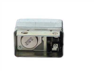 BOSCH F 026 T02 230 Číslo výrobce: ED 14,2V +/-0,2V. EAN: 4047026648546.