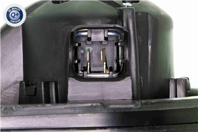 VEMO V15-03-1927 EAN: 4046001498138.